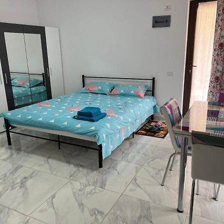 Home Naya Bukareszt Zewnętrze zdjęcie