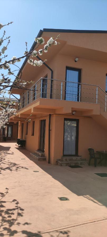 Home Naya Bukareszt Zewnętrze zdjęcie