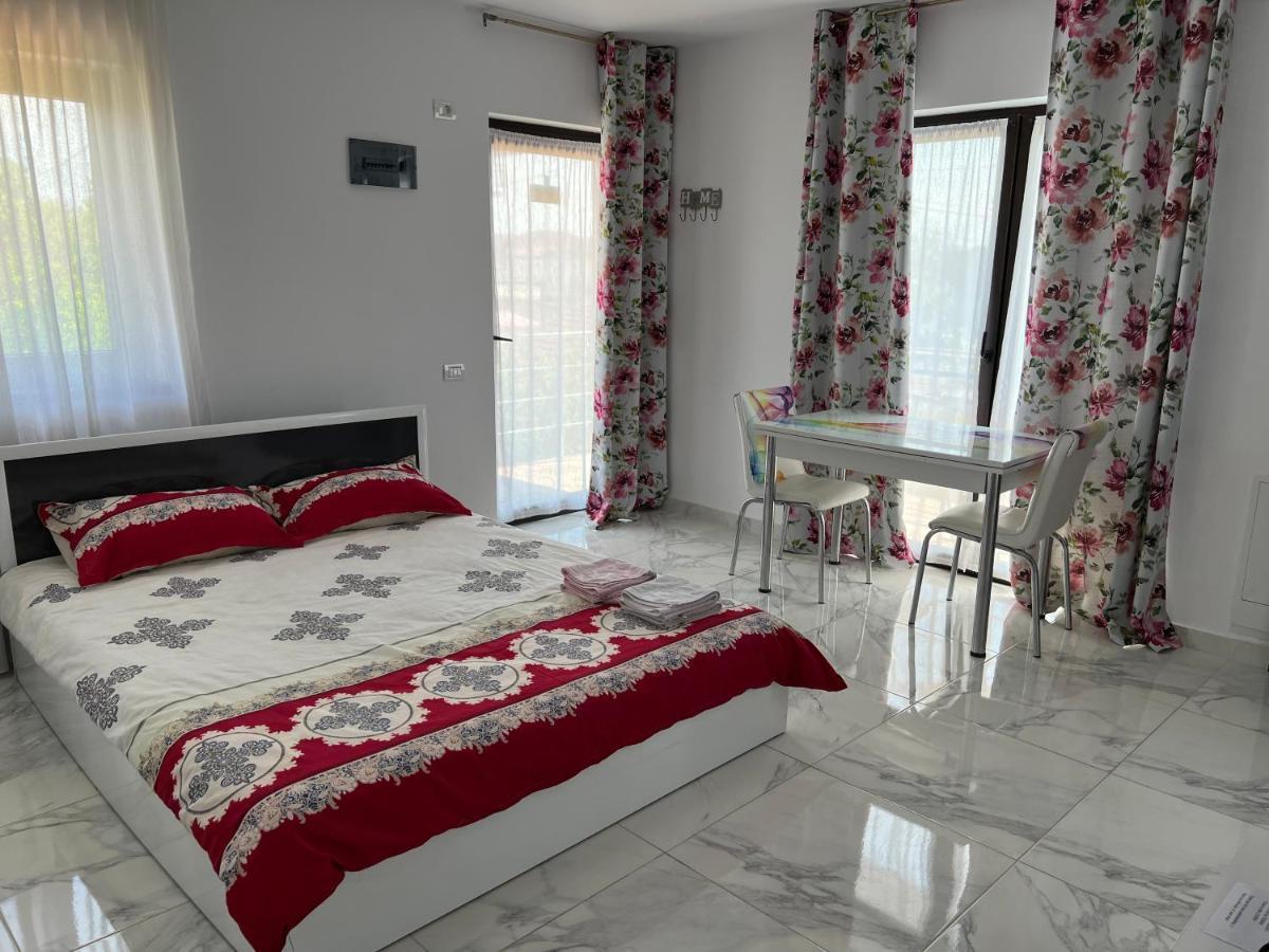 Home Naya Bukareszt Zewnętrze zdjęcie
