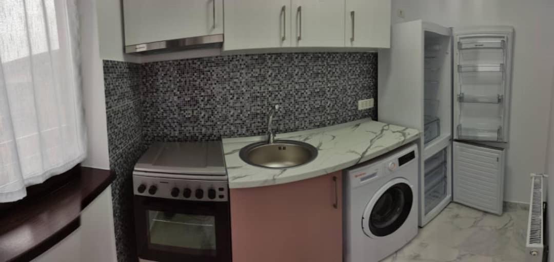 Home Naya Bukareszt Zewnętrze zdjęcie